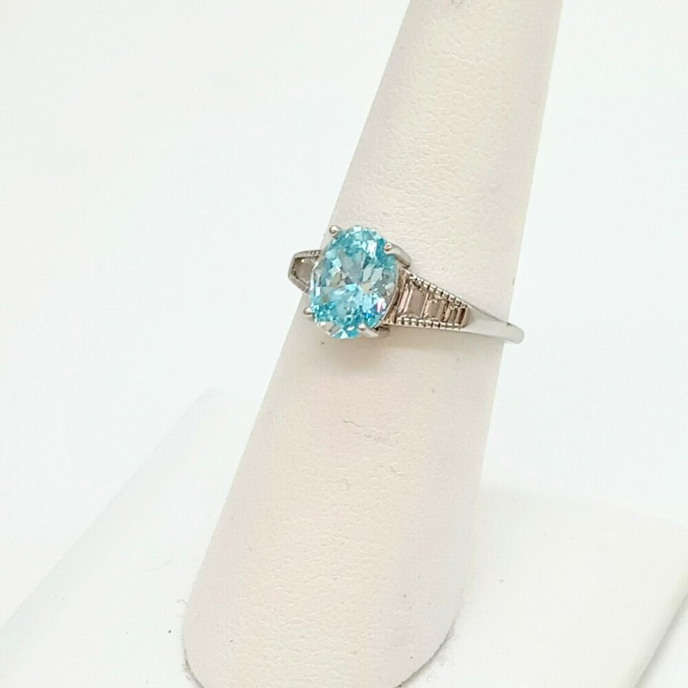 IBB 925 Light Blue Ring 7 Sterling Silver Solitaire with Clear Baguettes